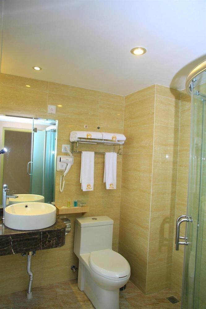 Helun Hotel Chengdu Exterior photo
