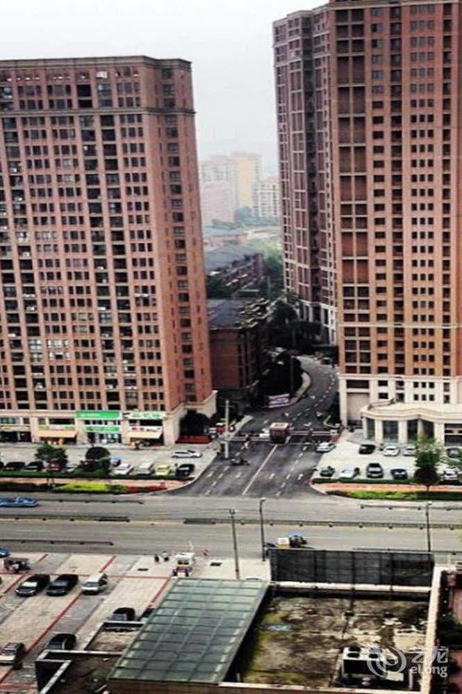 Helun Hotel Chengdu Exterior photo